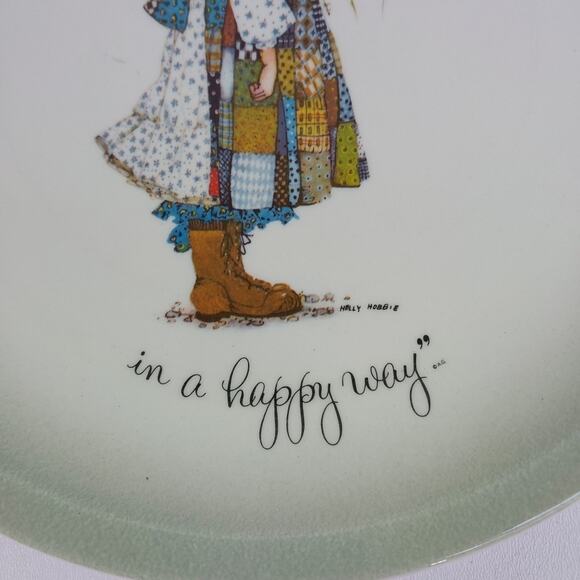 Vintage Collectors Edition Holly Hobbie Ceramic Plate 10.5" - Picture 3 of 6